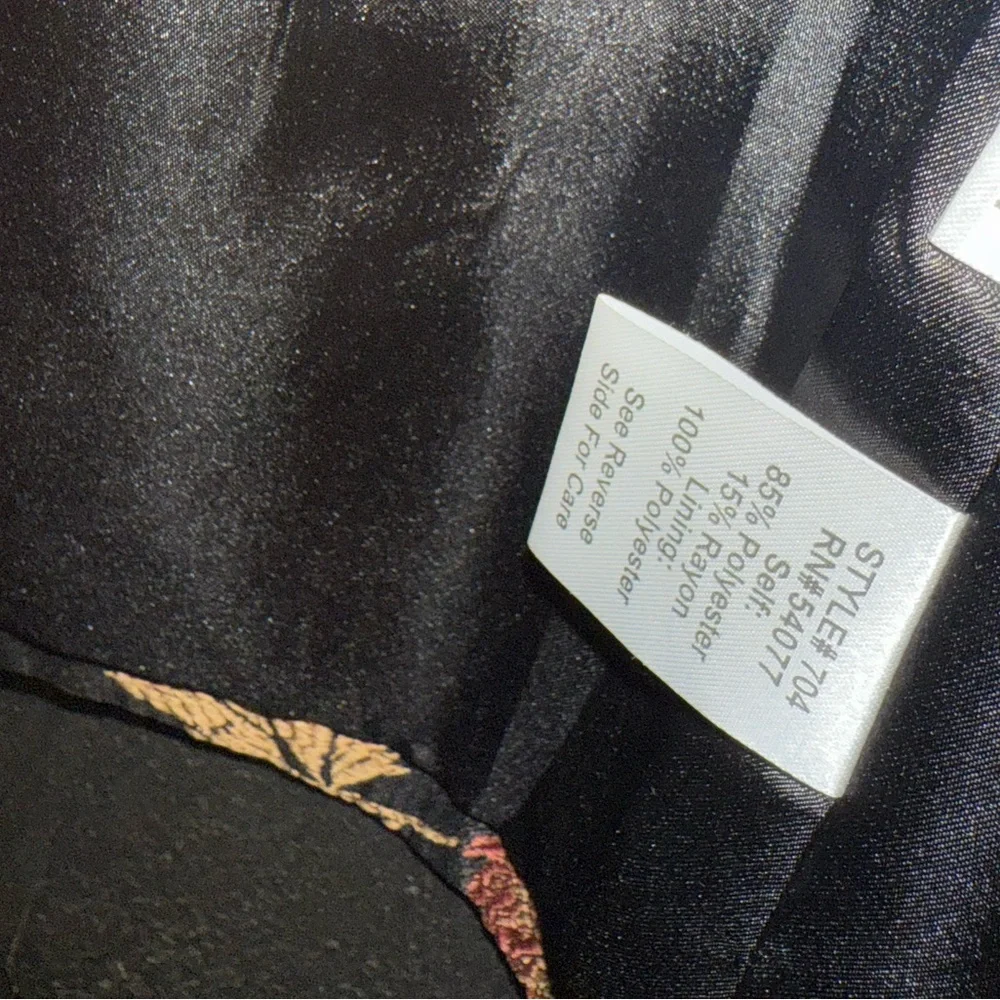 New CAbi embroidered jaquard jacket - Picture 6 of 6